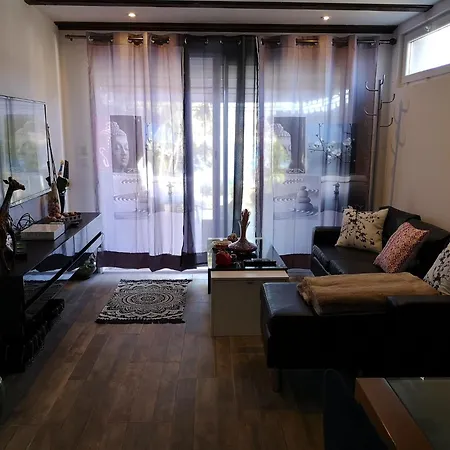 En Bord De Plages & Commerces A Pied Kpcbla Apartman